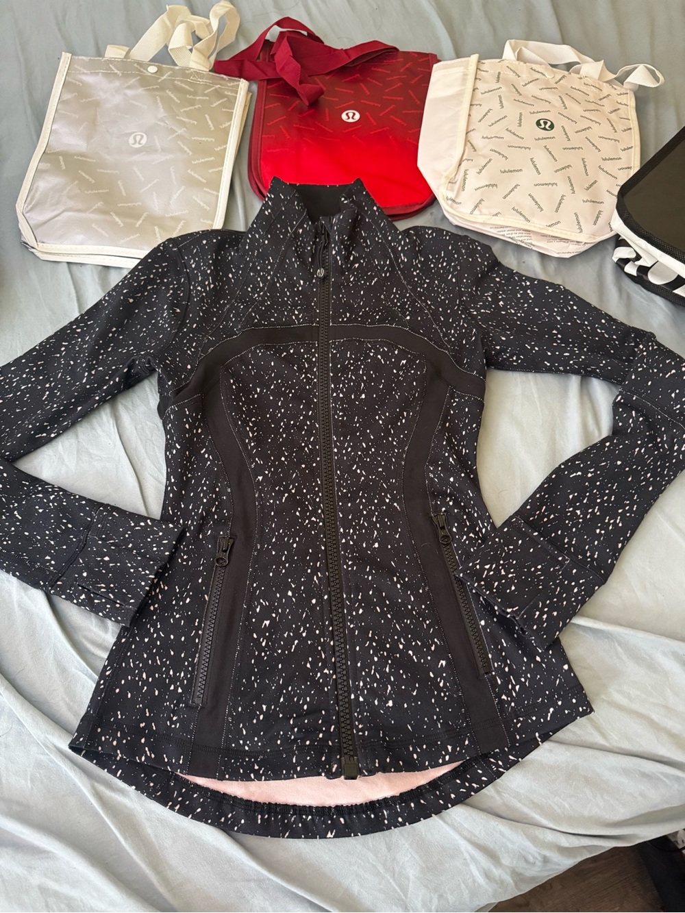 Lululemon define jacket size 2 in great condition